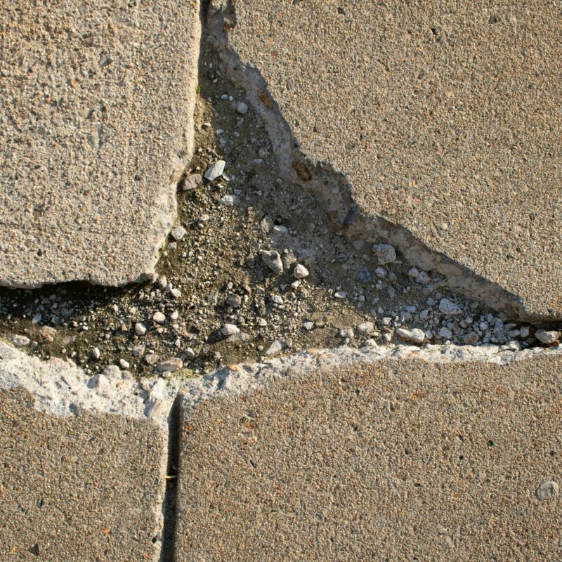 moisture cement