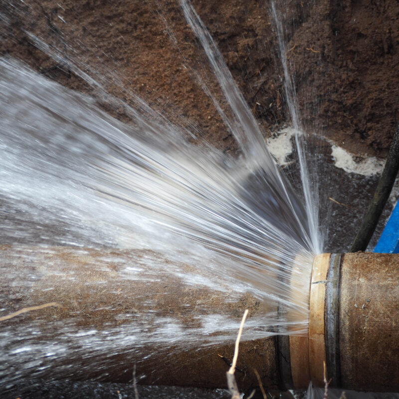 what happens when a pipe bursts